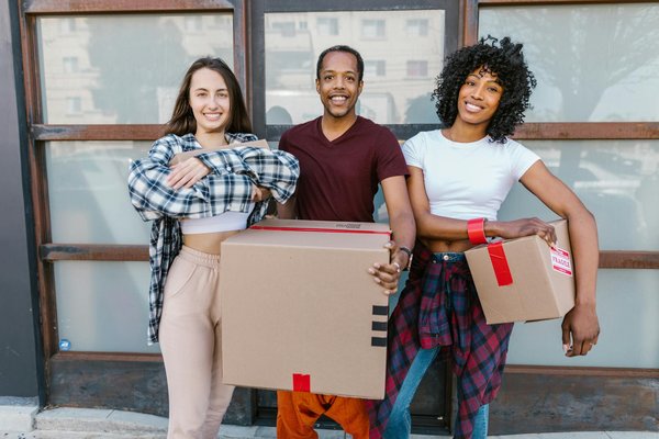 Lunch bag chic: your style-savvy meal carryall awaits